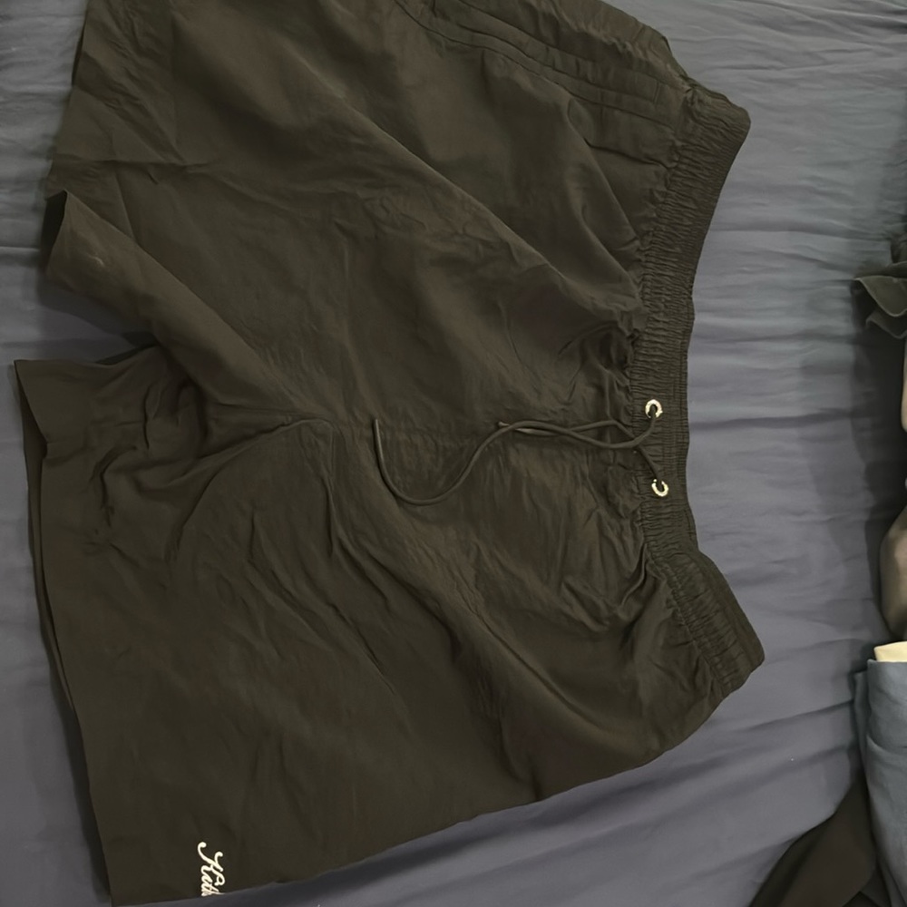 Kith size XL black shorts